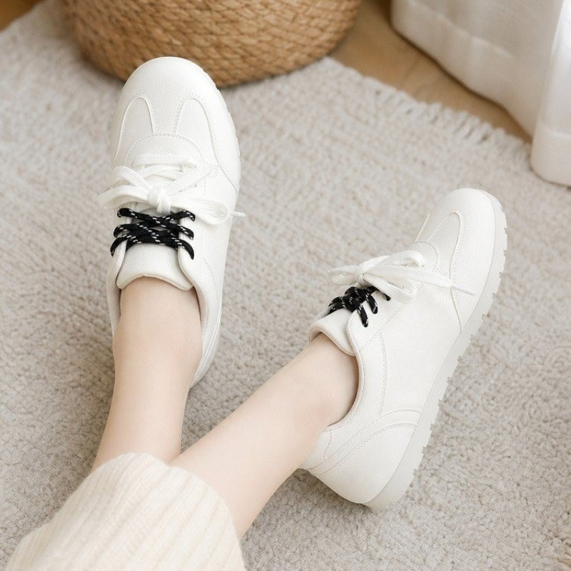 Casual Sneaker Low - أحذية رياضية نسائية بيضاء كبيرة الحجم