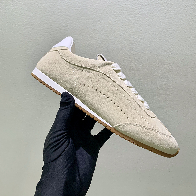أحذية كاجوال نسائية للجنسين من - مراجعة Casual Sneaker Low وسعره