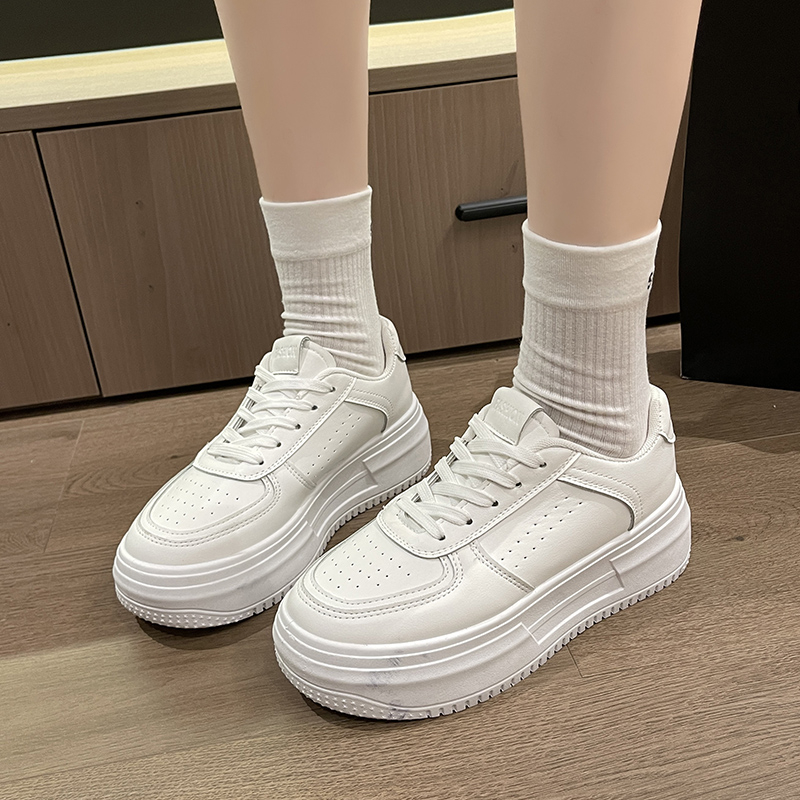 أحذية رياضية نسائية بيضاء جديد - مراجعة Casual Sneaker Low وسعره