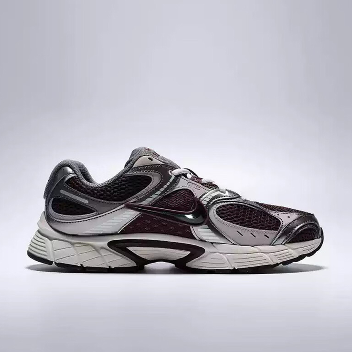 حذاء تدريب Nike Genuine V5 RNR - مراجعة Men'S Shoes V5 Rnr وسعره