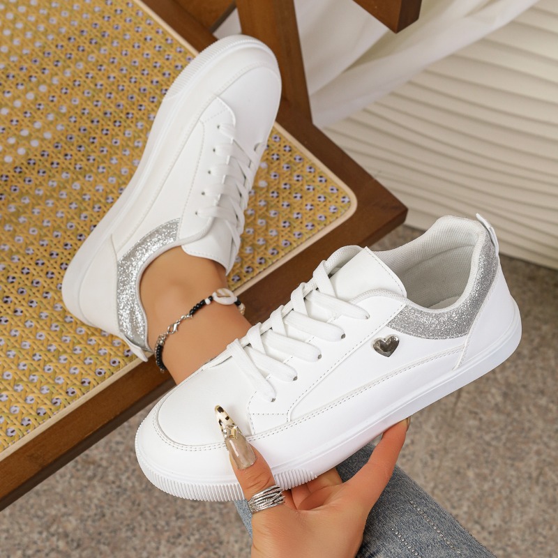 أحذية رياضية نسائية بيضاء لامع - مراجعة Casual Sneaker Low وسعره