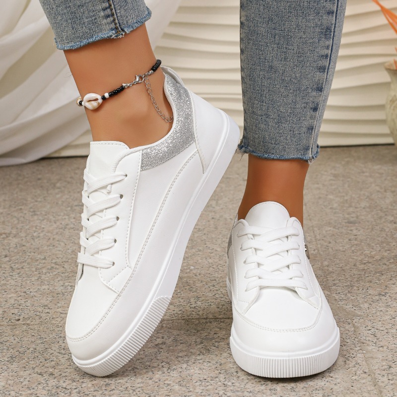 أحذية رياضية نسائية بيضاء لامع - مراجعة Casual Sneaker Low وسعره