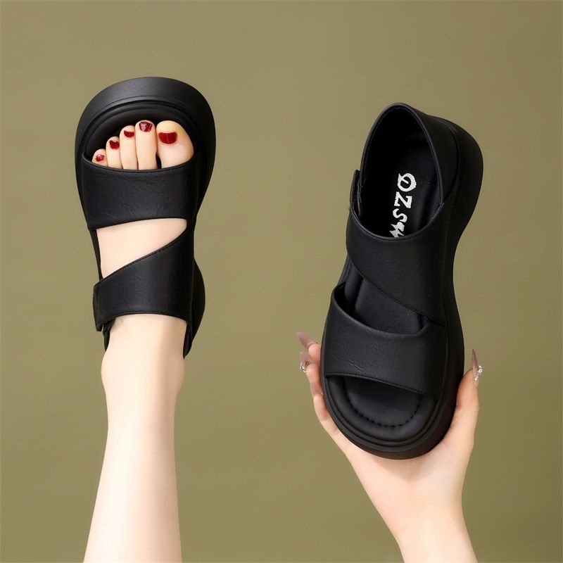صنادل نسائية مسطحة مريحة جديدة - مراجعة Velcro Strap Sandal وسعره