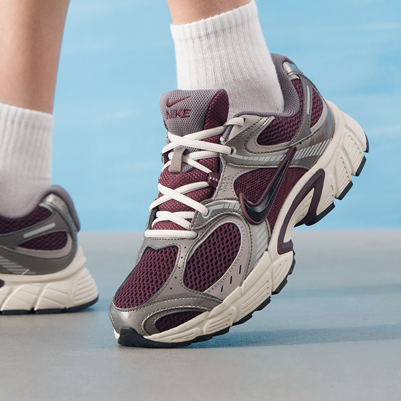 حذاء رياضي رجالي من نايكي (Nik - مراجعة Men'S Shoes V5 Rnr وسعره