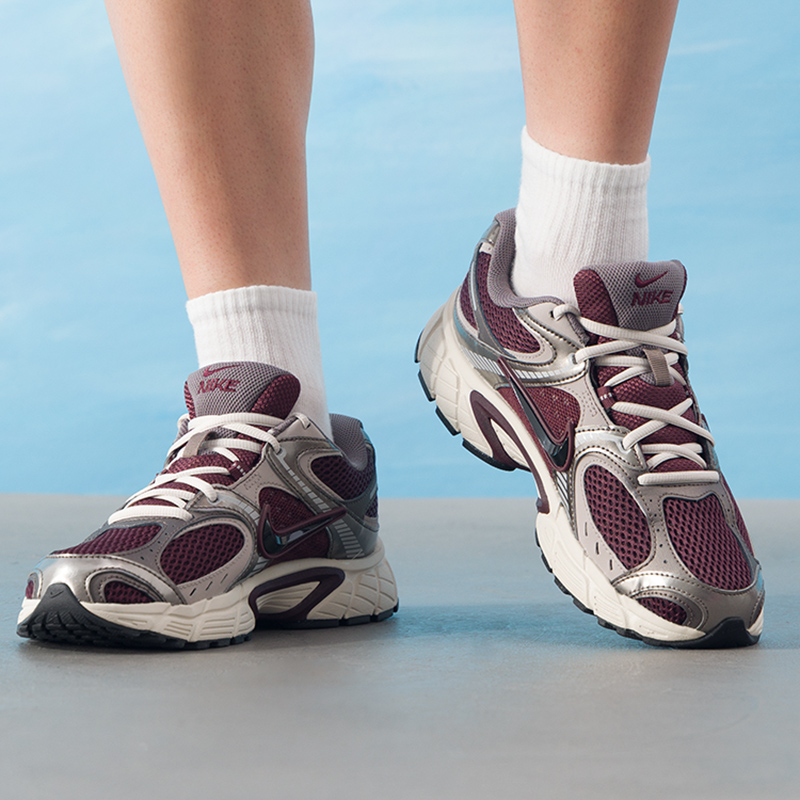 حذاء رياضي رجالي من نايكي (Nik - مراجعة Men'S Shoes V5 Rnr وسعره